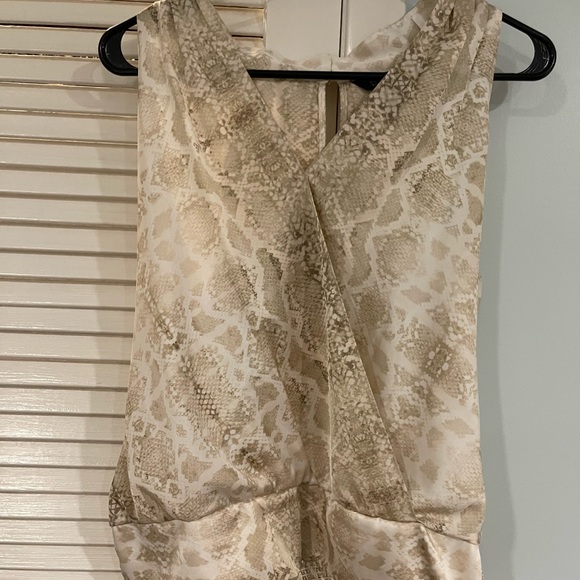 NWOT WHBM Python Top Size XS - Picture 1 of 5
